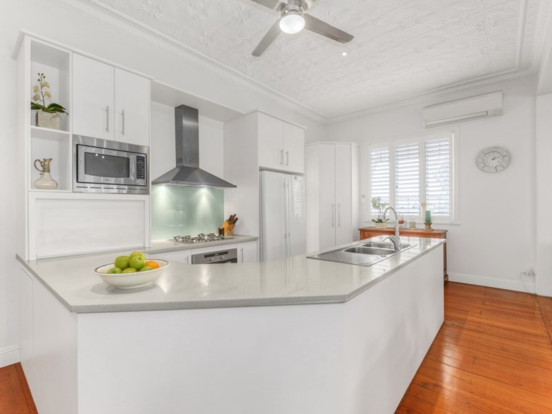 15 Barlow Street, Clayfield QLD 4011