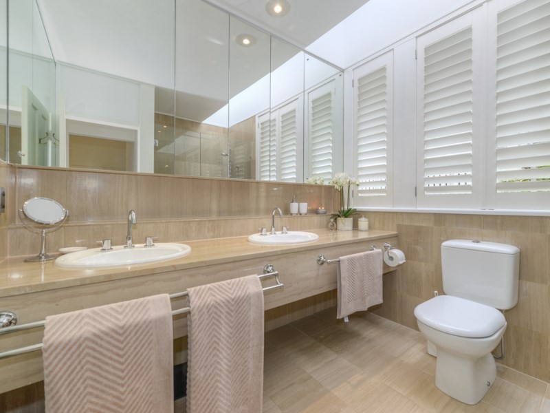 15 Barlow Street, Clayfield QLD 4011