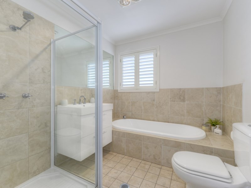 15 Barlow Street, Clayfield QLD 4011