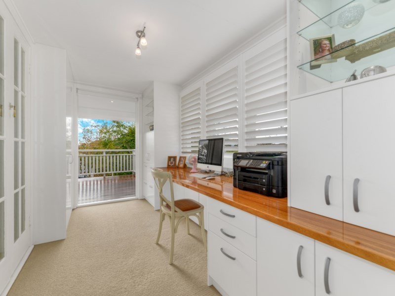 15 Barlow Street, Clayfield QLD 4011