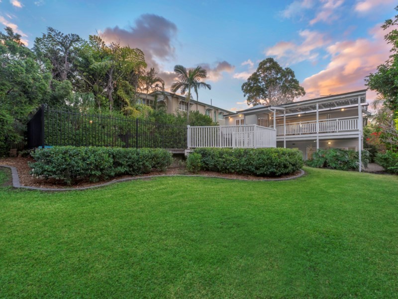 15 Barlow Street, Clayfield QLD 4011