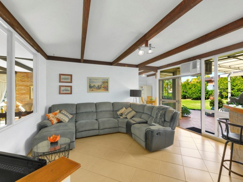 18 Brando Street, Mcdowall QLD 4053