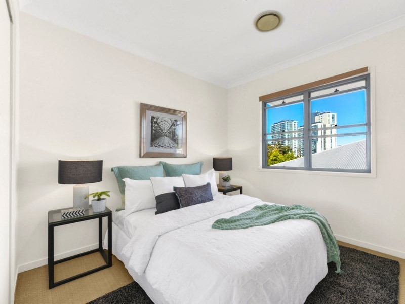 4/20 Balowrie Street, Hamilton QLD 4007