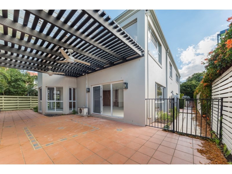 17 Kitchener Road, Ascot QLD 4007