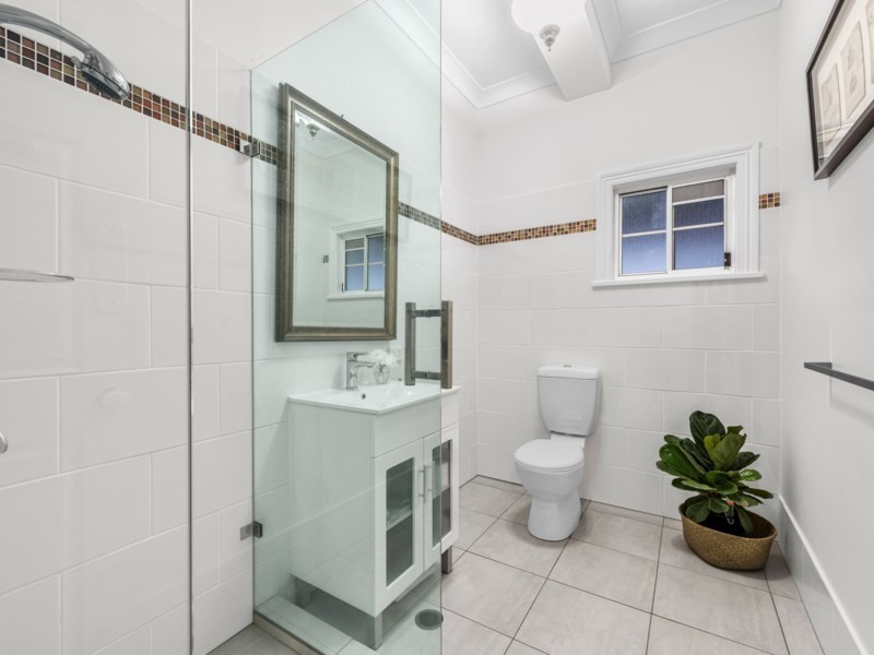 36 Willmington Street, Newmarket QLD 4051