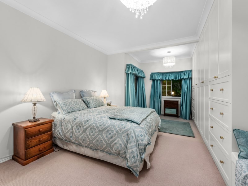 36 Willmington Street, Newmarket QLD 4051