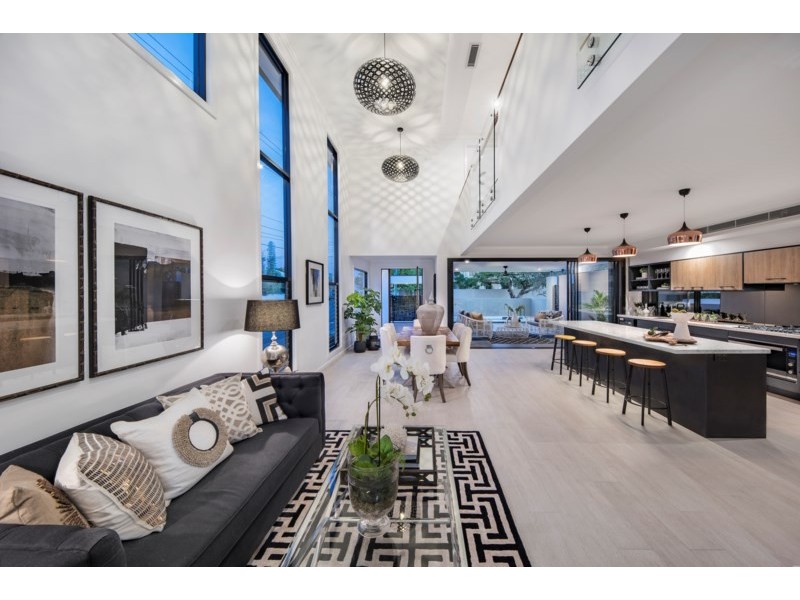 9 Derby Street, Hendra QLD 4011