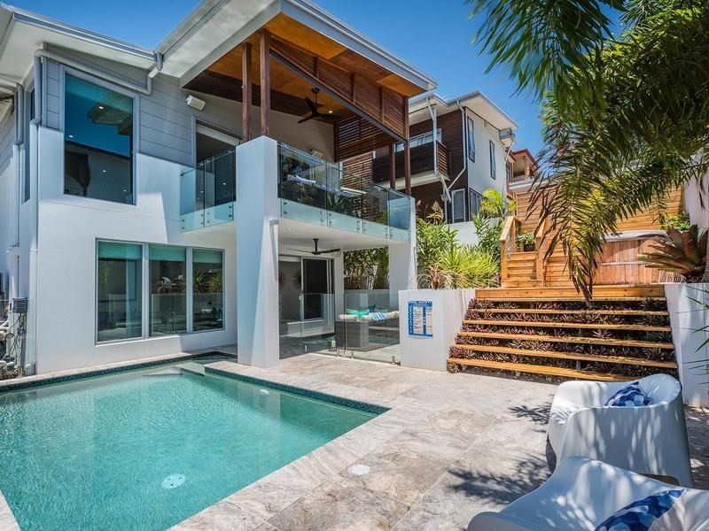 53 Adam Street, Wynnum QLD 4178