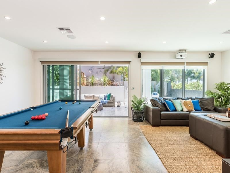 53 Adam Street, Wynnum QLD 4178