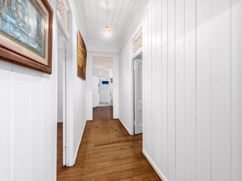 409 Sandgate Road, Albion QLD 4010