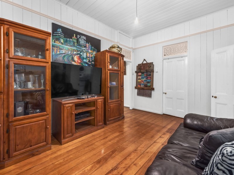 409 Sandgate Road, Albion QLD 4010