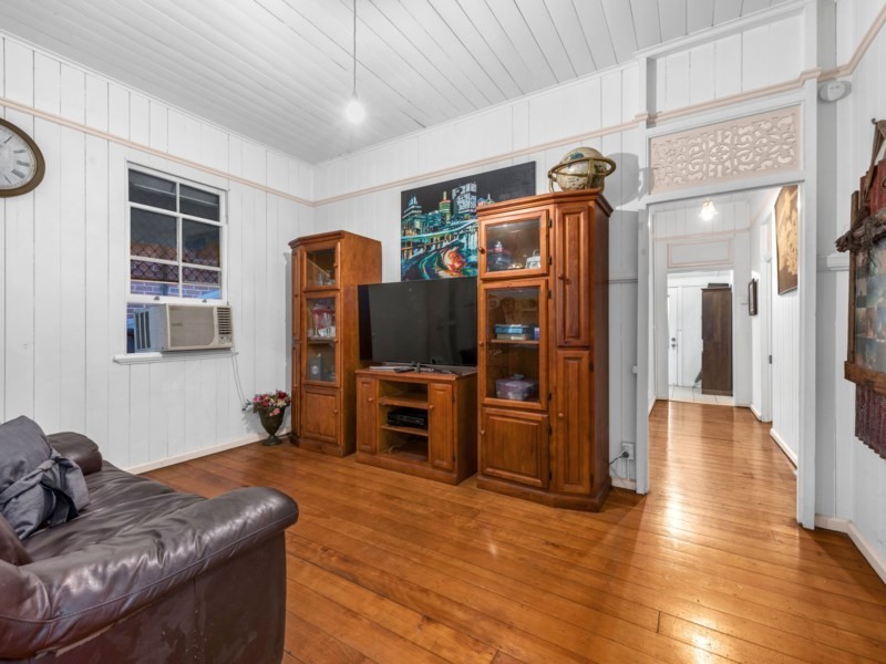 409 Sandgate Road, Albion QLD 4010