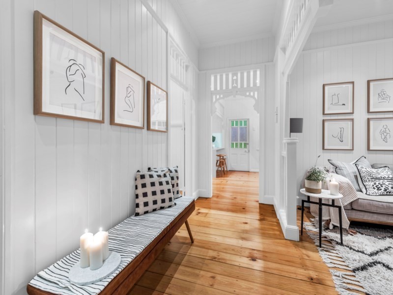 16 Cromwell Street, Wooloowin QLD 4030