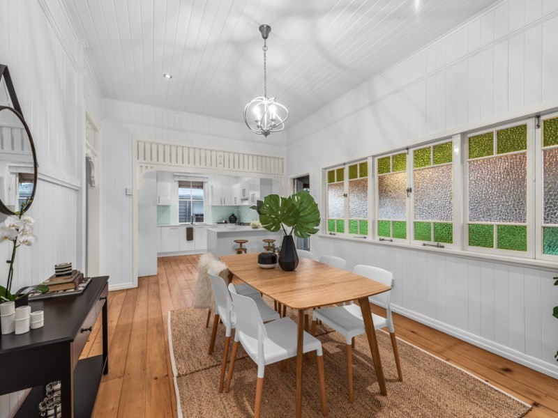 16 Cromwell Street, Wooloowin QLD 4030