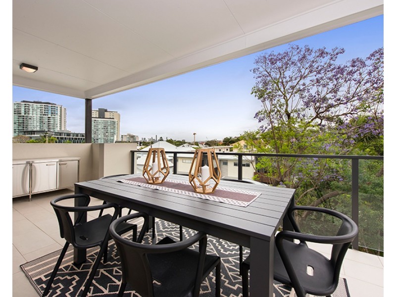 21/66 Allen Street, Hamilton QLD 4007