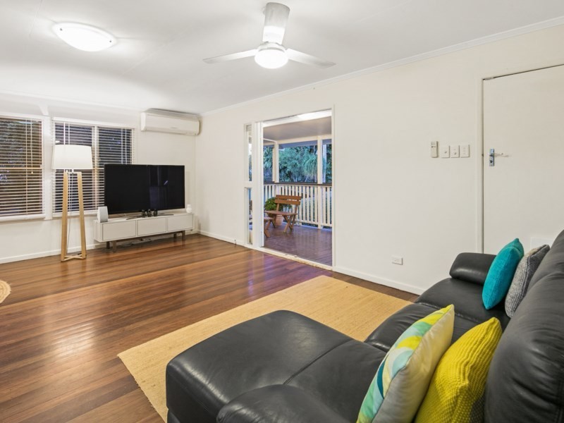 13 Menangle Avenue, Arana Hills QLD 4054