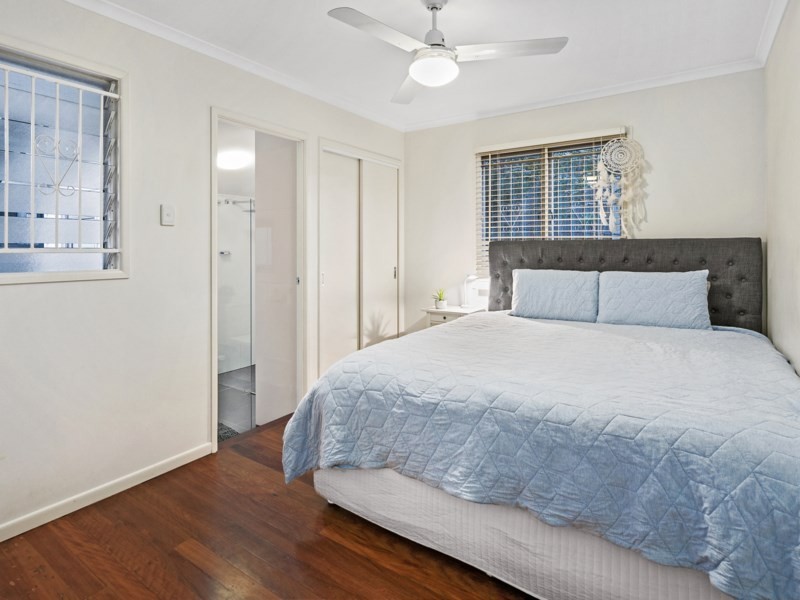 13 Menangle Avenue, Arana Hills QLD 4054