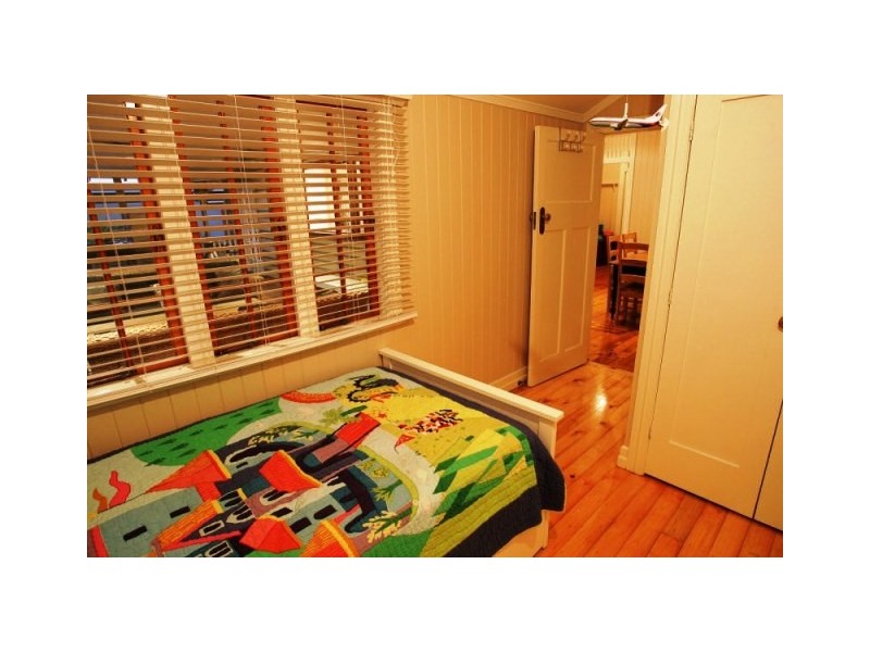 52 Woodville Street, Hendra QLD 4011