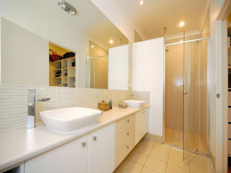 26 Kelvin Street, Wavell Heights QLD 4012