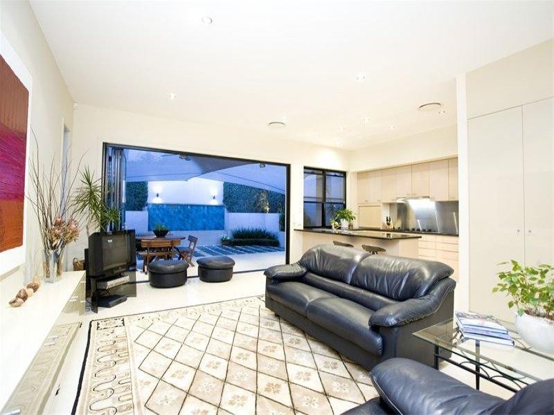 3 Sefton Road, Clayfield QLD 4011