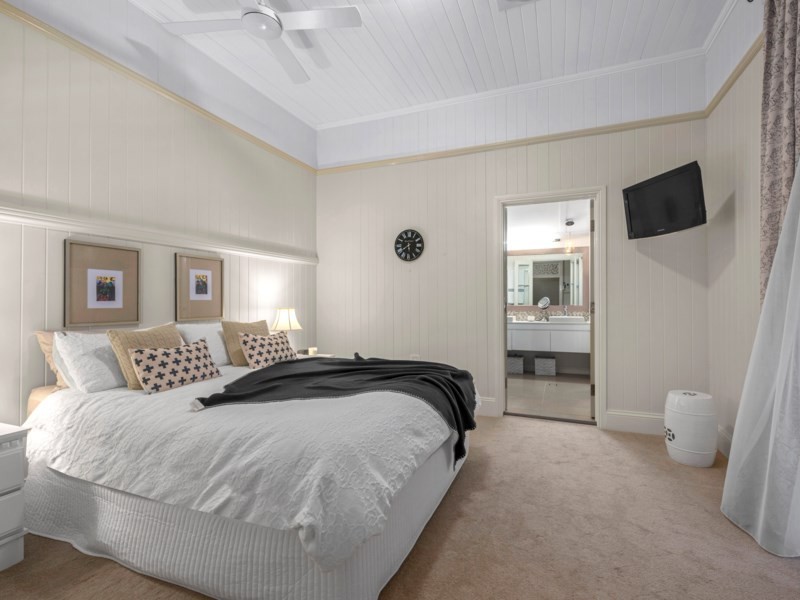 28 Joynt Street, Hamilton QLD 4007