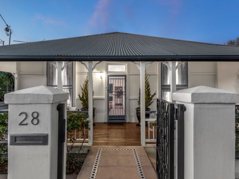 28 Joynt Street, Hamilton QLD 4007