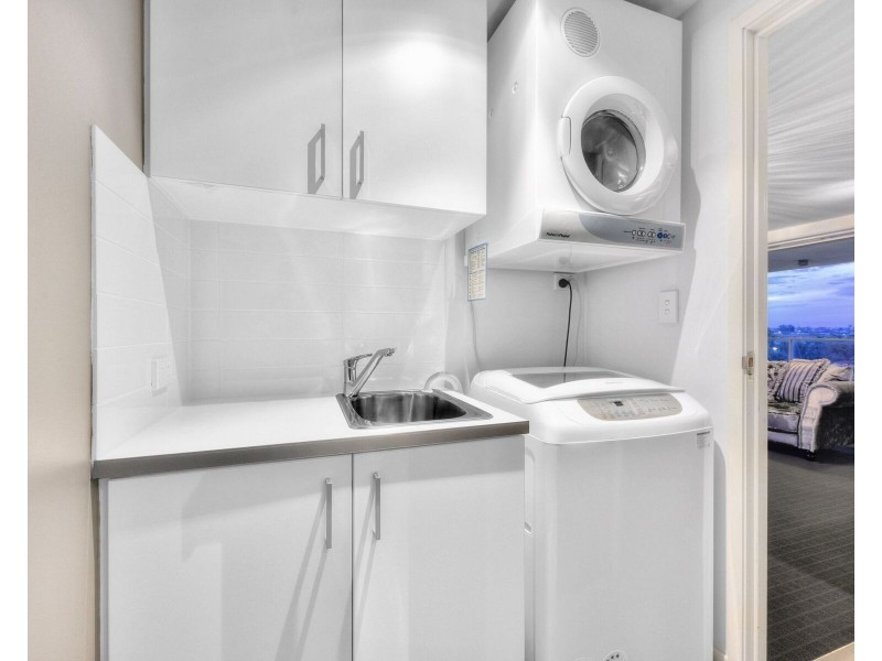 855/43 Hercules Street, Hamilton QLD 4007