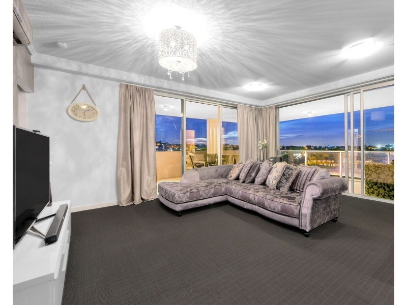 855/43 Hercules Street, Hamilton QLD 4007