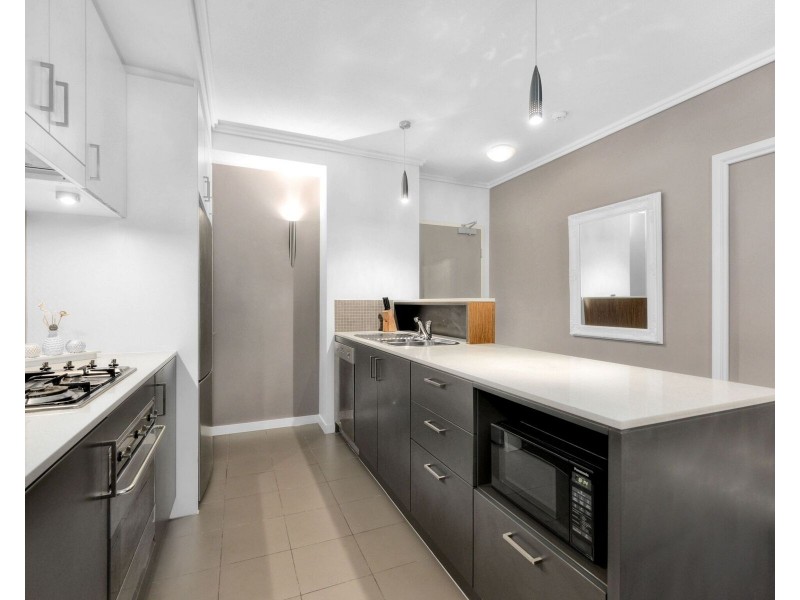 855/43 Hercules Street, Hamilton QLD 4007