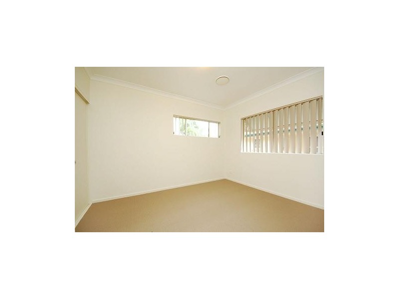 4/102 Racecourse Road, Hamilton QLD 4007