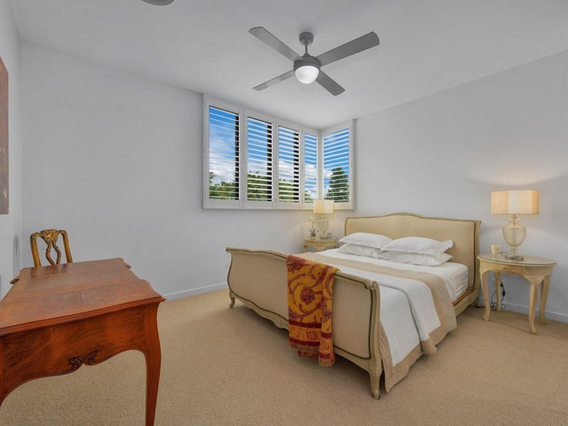 601/12 Parkside Circuit, Hamilton QLD 4007