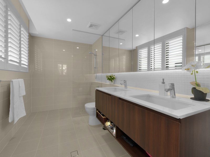 601/12 Parkside Circuit, Hamilton QLD 4007