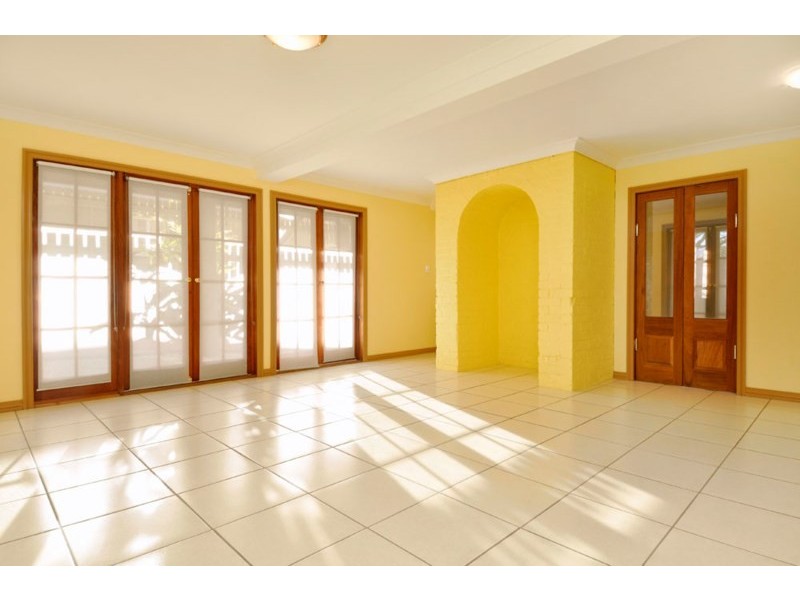 6 Queens Road, Hamilton QLD 4007