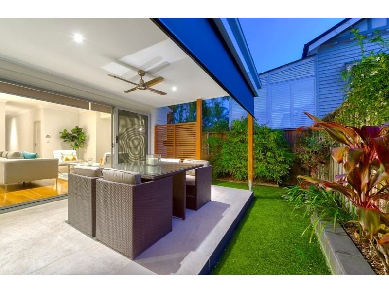 2/68 Rose Lane, Gordon Park QLD 4031