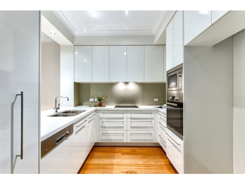 2/68 Rose Lane, Gordon Park QLD 4031