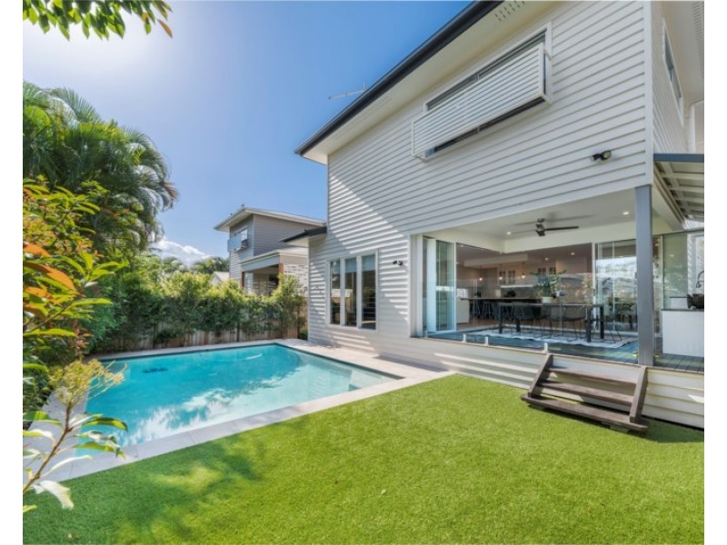 137 Manson Road, Hendra QLD 4011