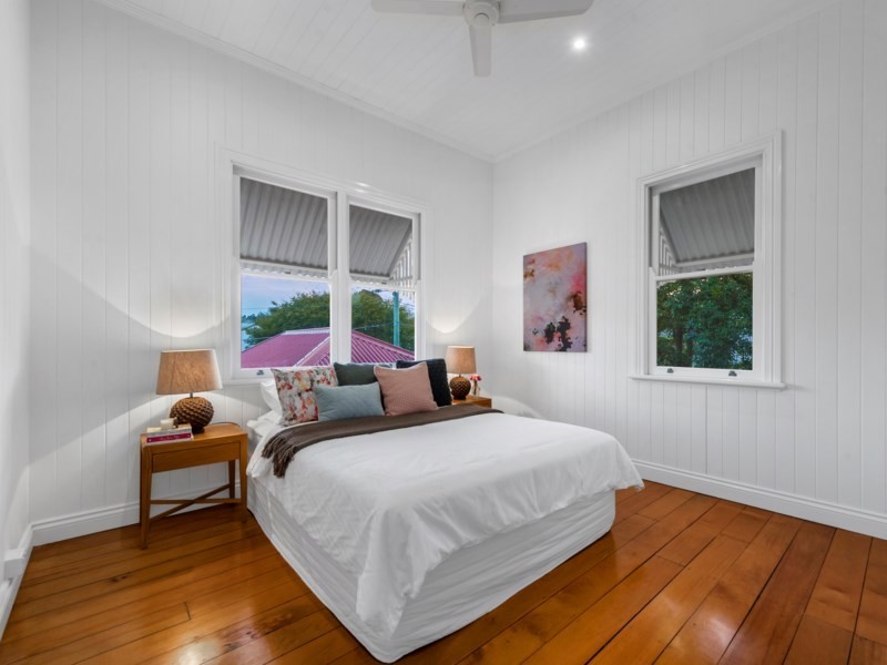 7 Myrtle Street, Grange QLD 4051