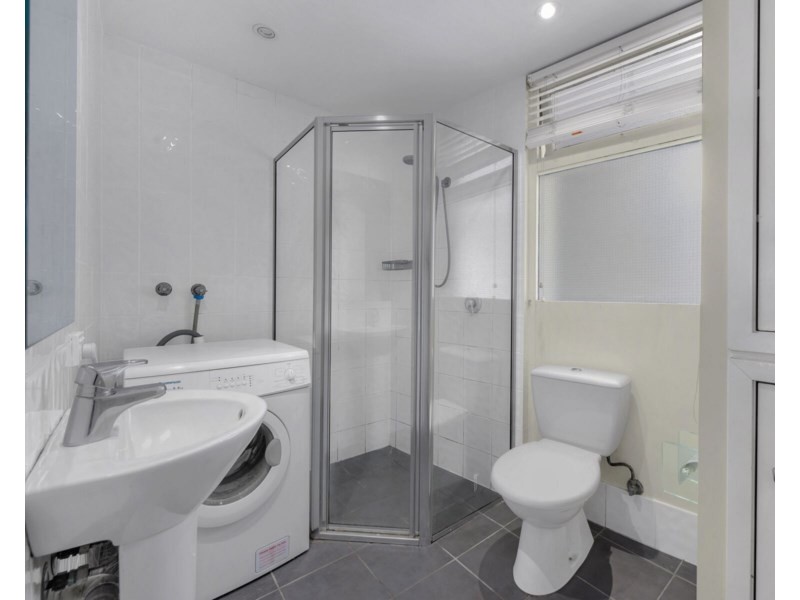 1/256 Kingsford Smith Drive, Hamilton QLD 4007