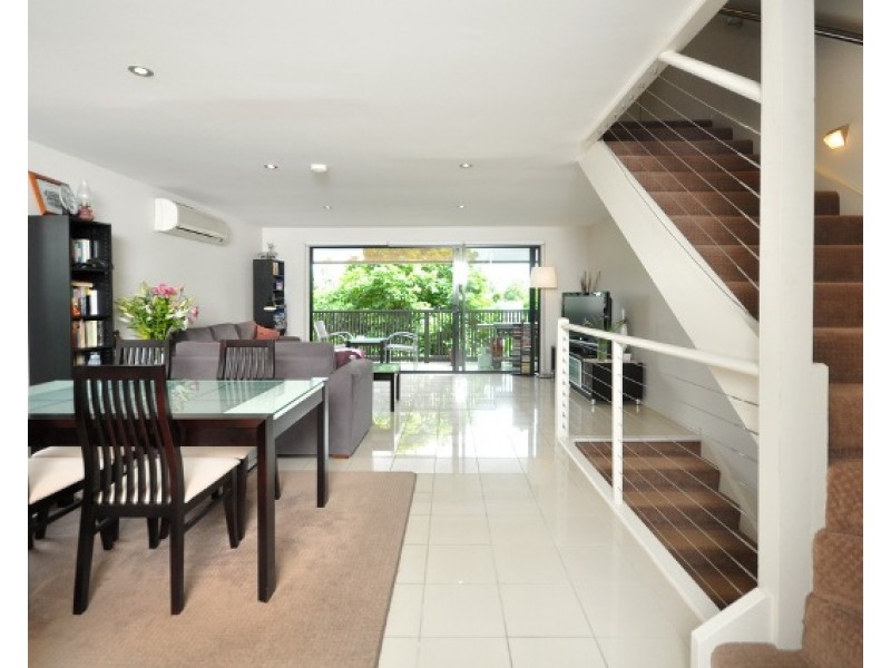 2/56 Montpelier Street, Clayfield QLD 4011