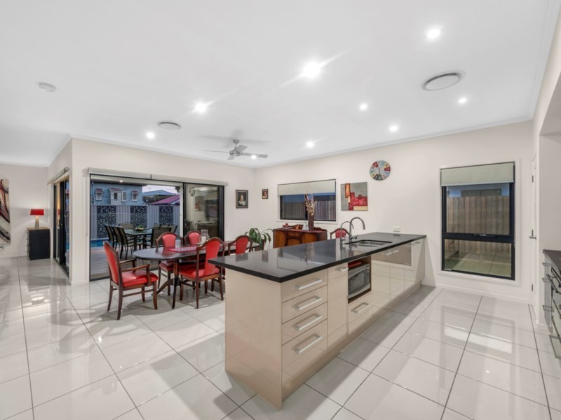 6 Harding Street, Hendra QLD 4011