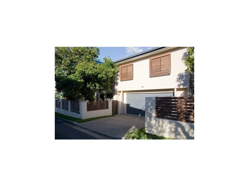 33 Clowes Lane, Newmarket QLD 4051