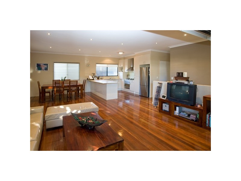 33 Clowes Lane, Newmarket QLD 4051