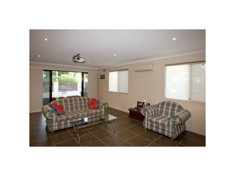 33 Clowes Lane, Newmarket QLD 4051