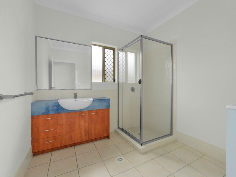 4/102 Racecourse Road, Hamilton QLD 4007