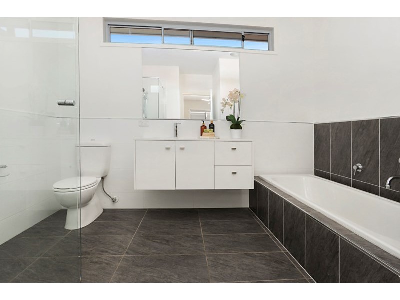 24 Araluen Street, Kedron QLD 4031