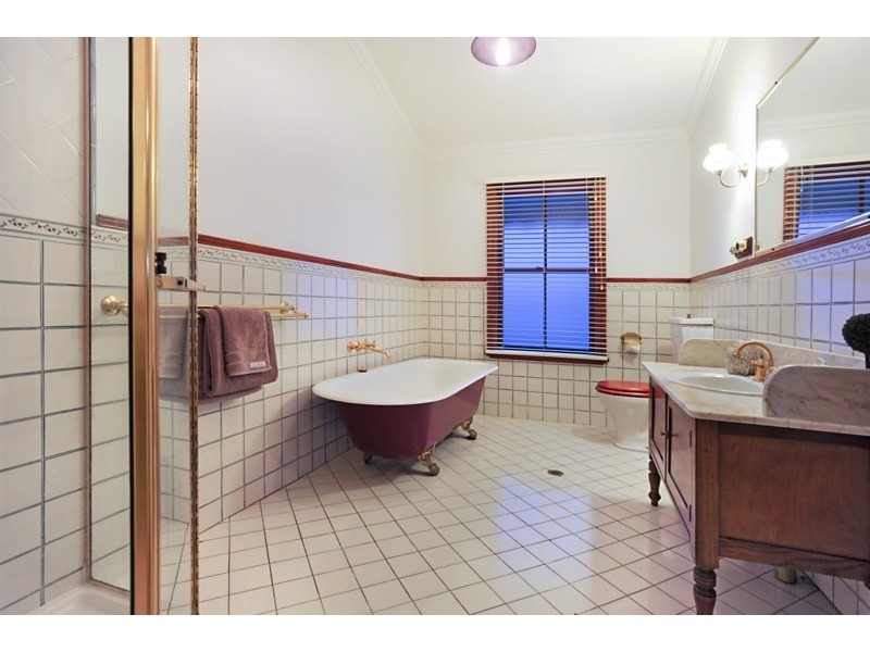 32 Dalrymple Street, Wilston QLD 4051