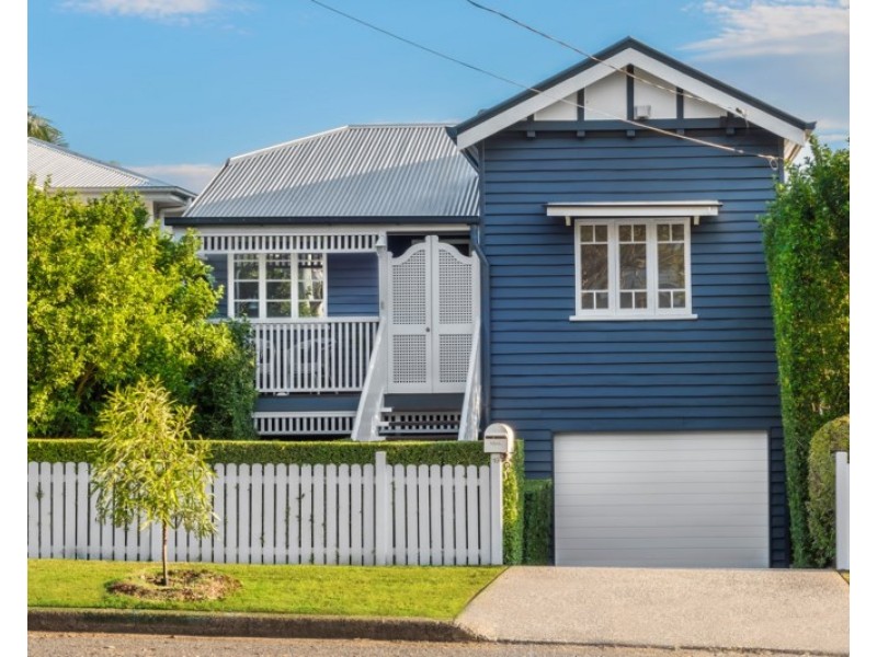 19 Pine Street, Hamilton QLD 4007