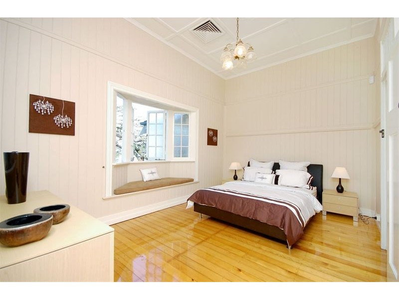 52 Woodville Street, Hendra QLD 4011