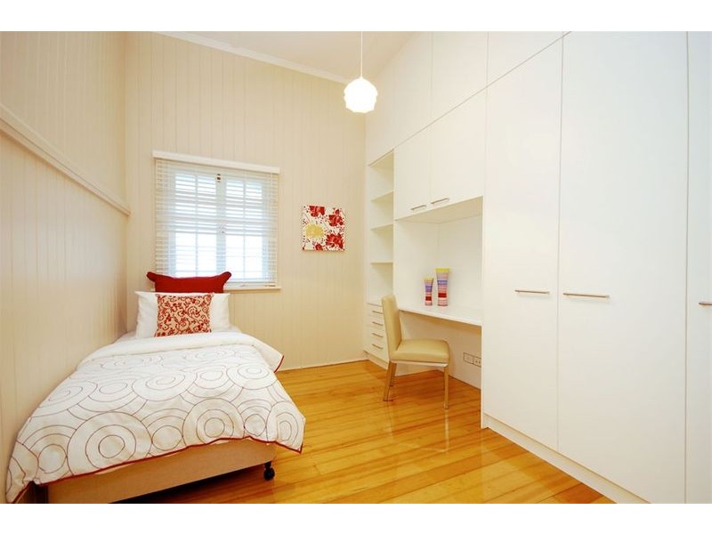 52 Woodville Street, Hendra QLD 4011