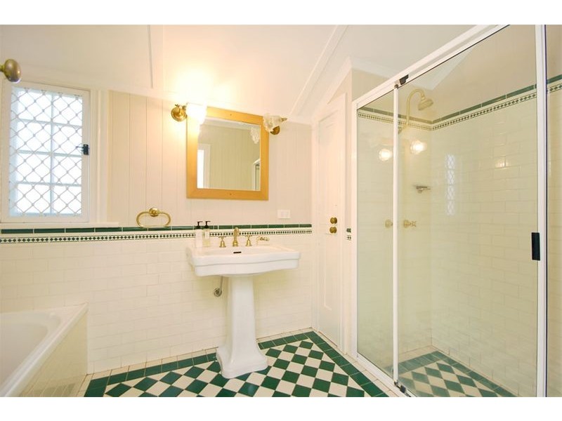 52 Woodville Street, Hendra QLD 4011